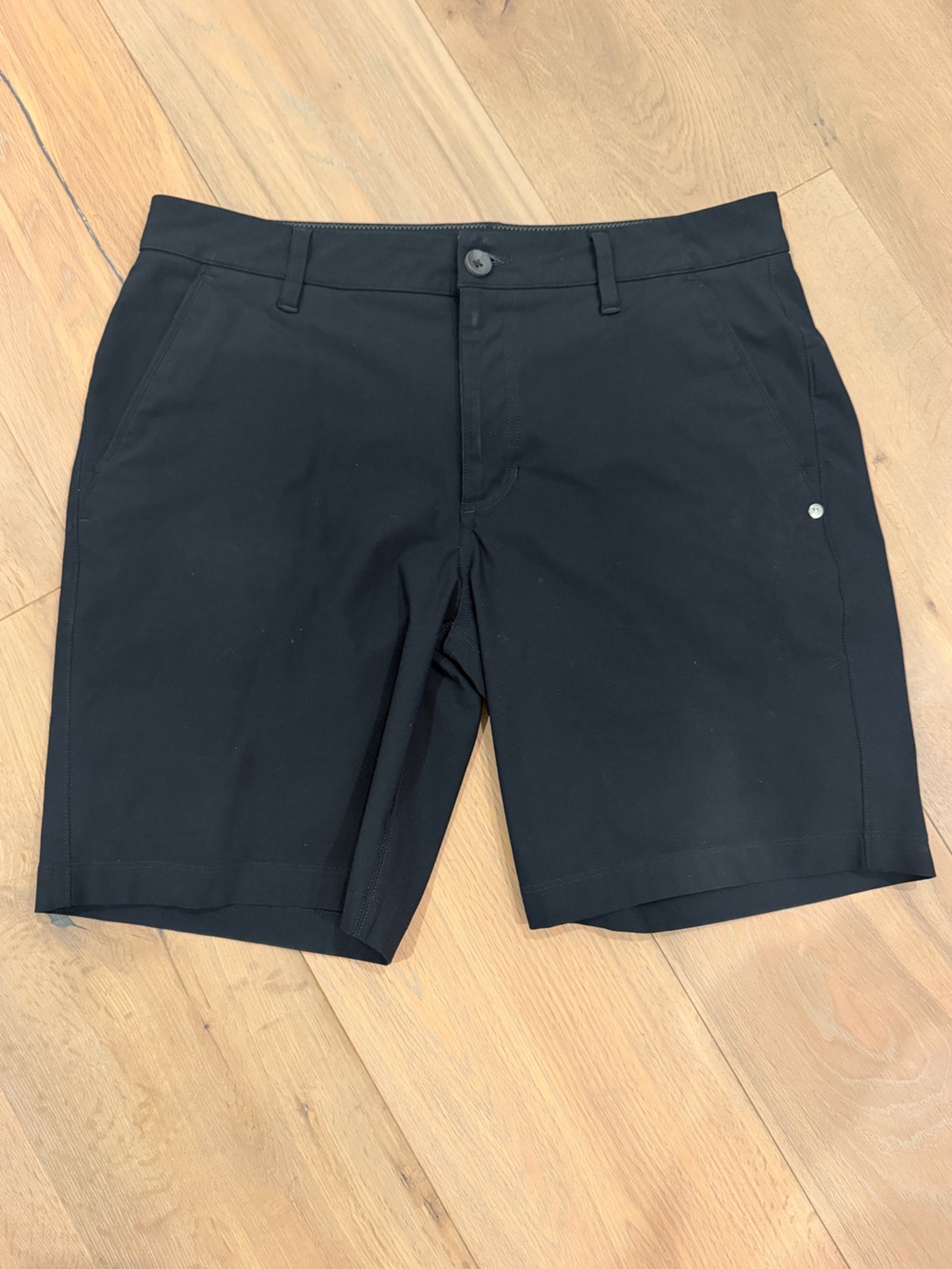 Vuori Men’s Black Flat-Front Shorts